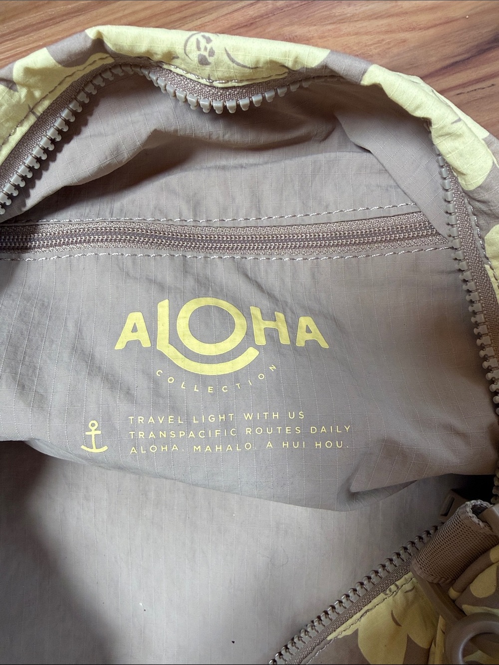 aloha collection duffle bag - Picture 3 of 3